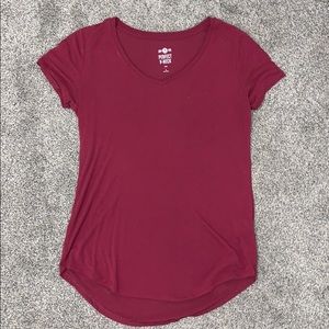 Kohl’s Maroon Tee